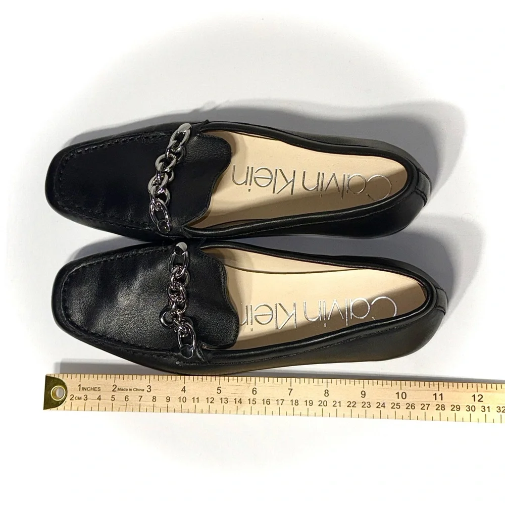 Black Leather Chain Loafers Calvin Klein Koelanna Moc Toe Flat Size 9.5